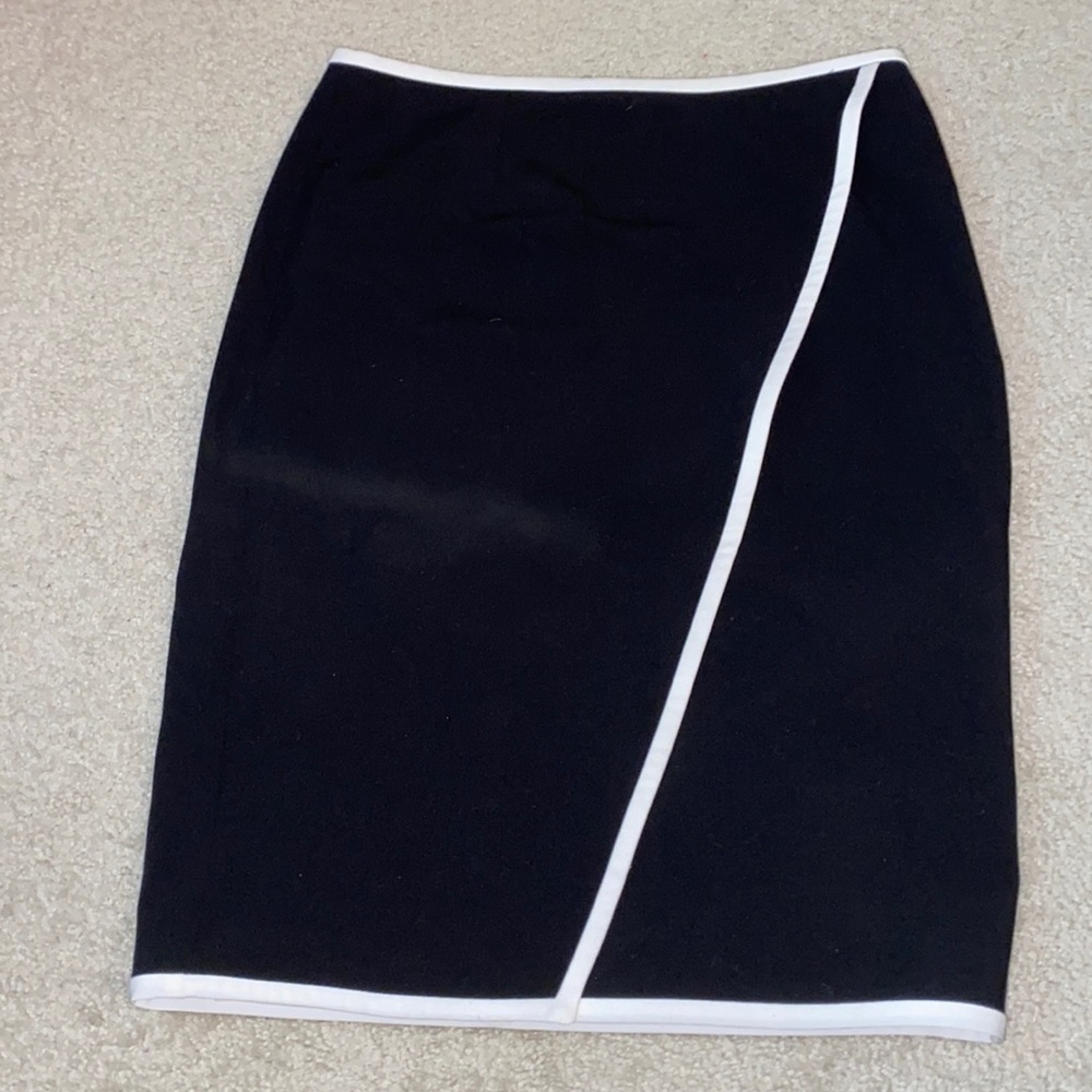 Black and white lined pencil skirt Calvin Klein